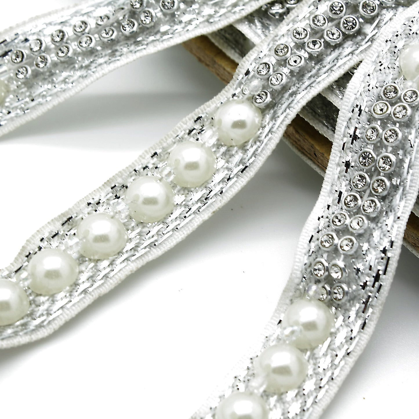 SILVER RIBBON PEARL TRIM - sarahi.NYC