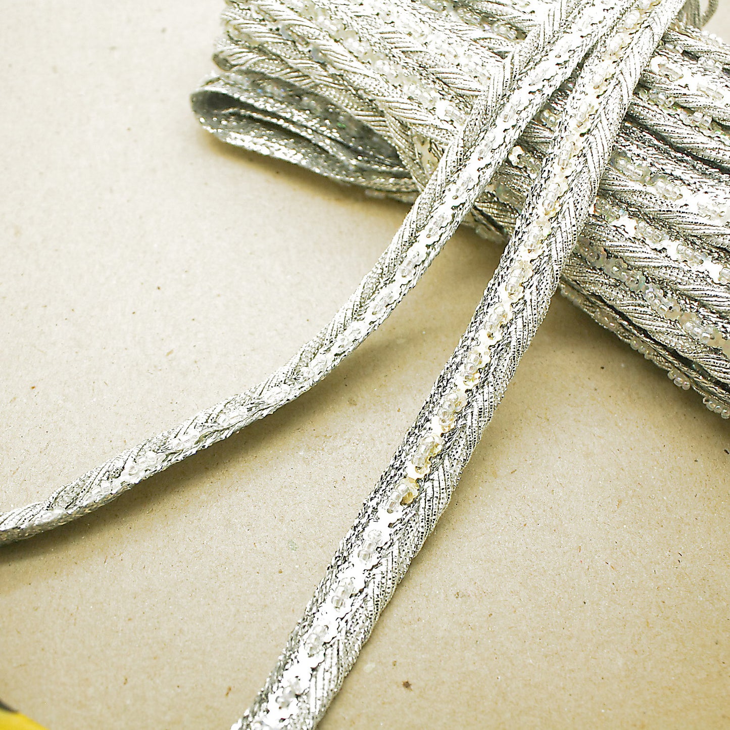 SILVER GOLD  BEADED METALLIC TRIM