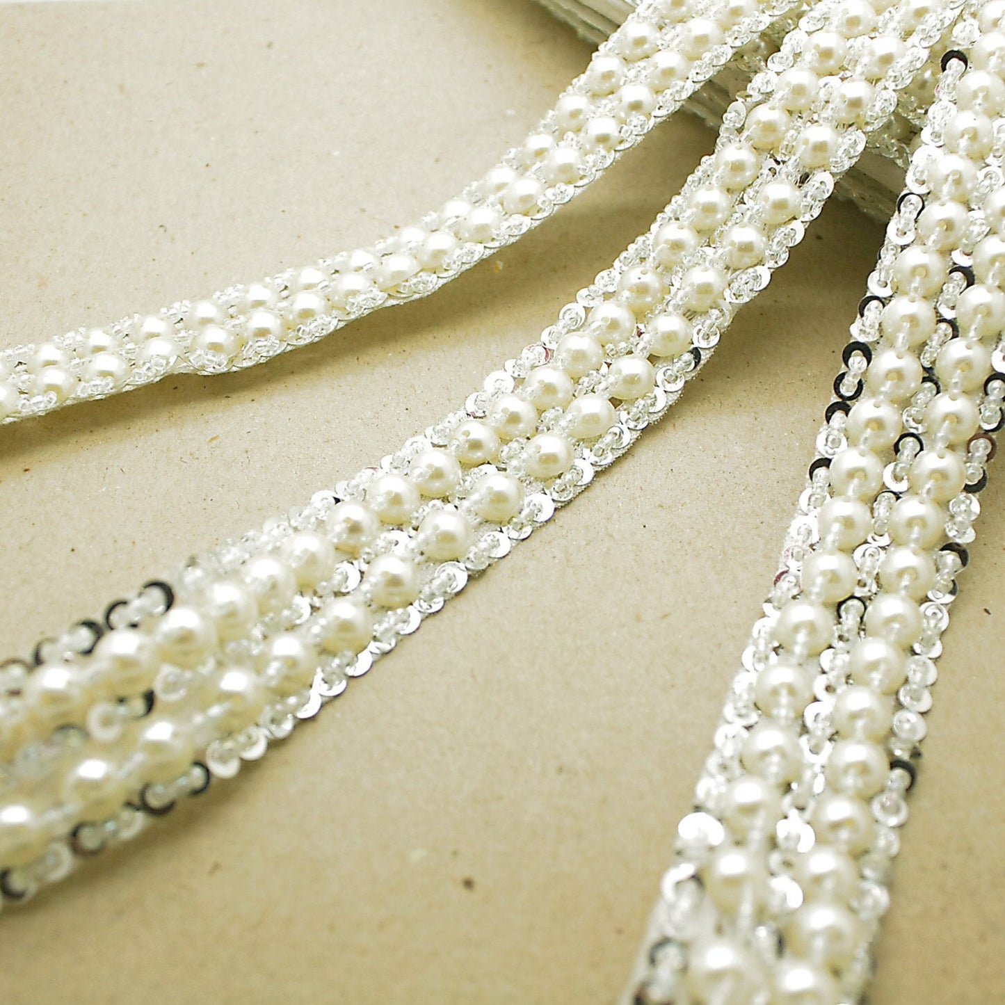 FAUX PEARL SILVER TRIM - sarahi.NYC