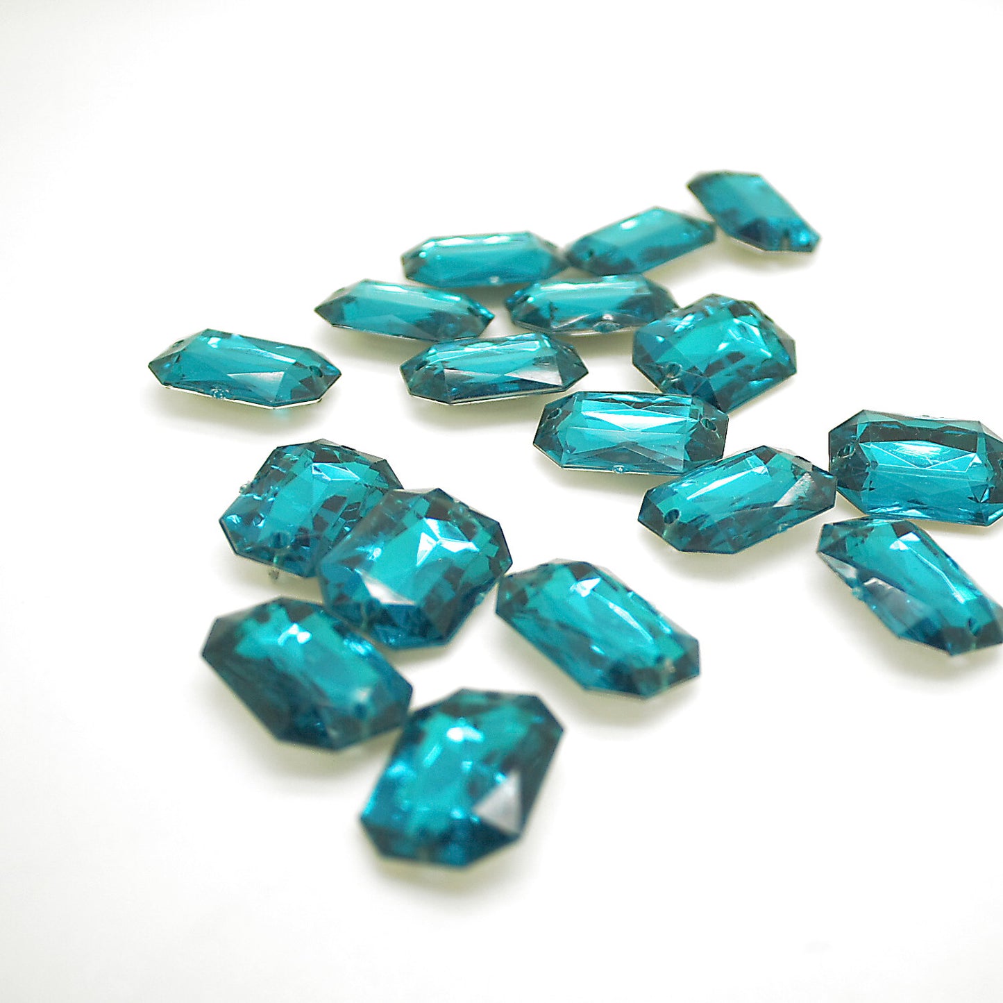 PACK OF 10 - TEAL RECTANGLE 25 mm RHINESTONE GEMS - sarahi.NYC