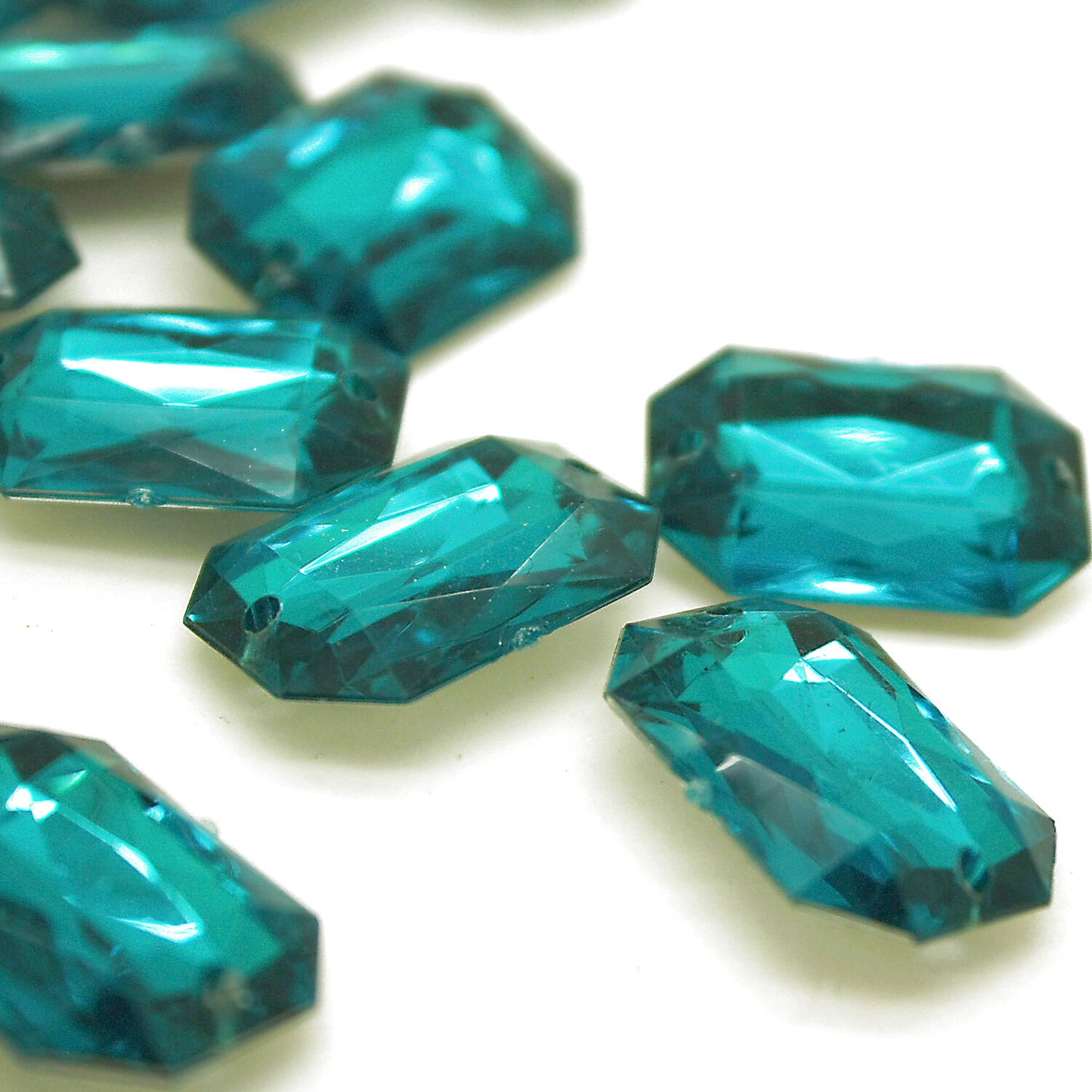 PACK OF 10 - TEAL RECTANGLE 25 mm RHINESTONE GEMS - sarahi.NYC