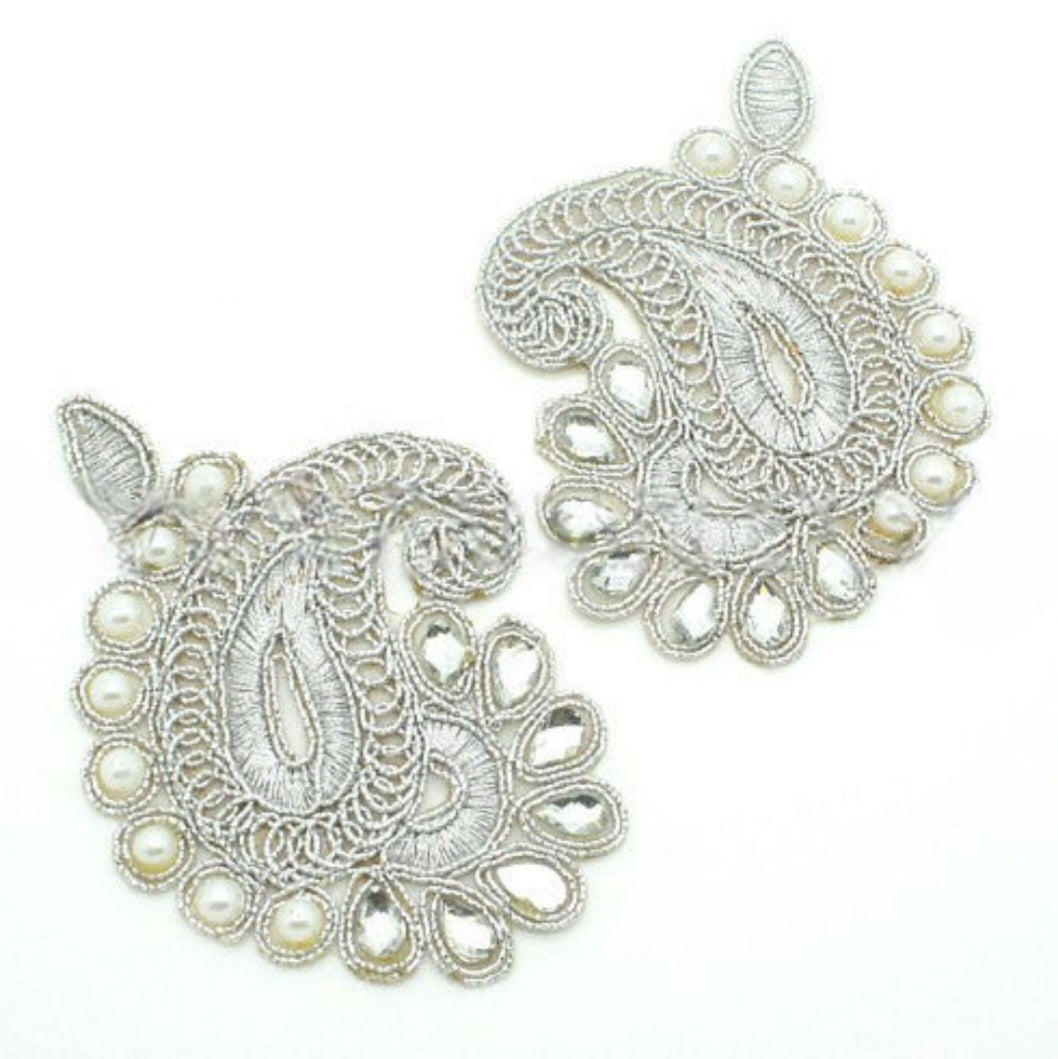 PAIR OF PAISLEY SILVER RHINESTONE APPLIQUES - sarahi.NYC