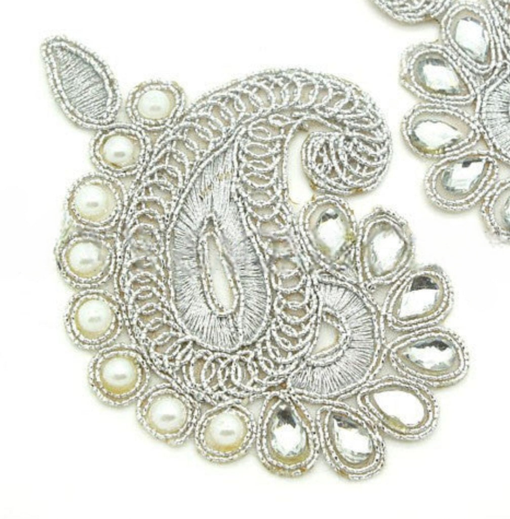 PAIR OF PAISLEY SILVER RHINESTONE APPLIQUES - sarahi.NYC