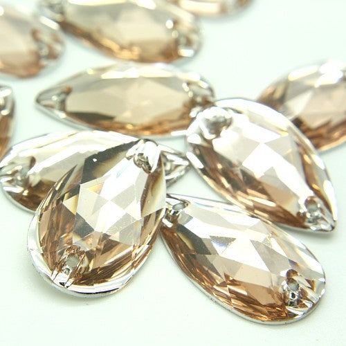 PACK OF 10 - TEARDROP 28 mm FLAT BACK LIGHT PEACH RHINESTONE GEMS - sarahi.NYC